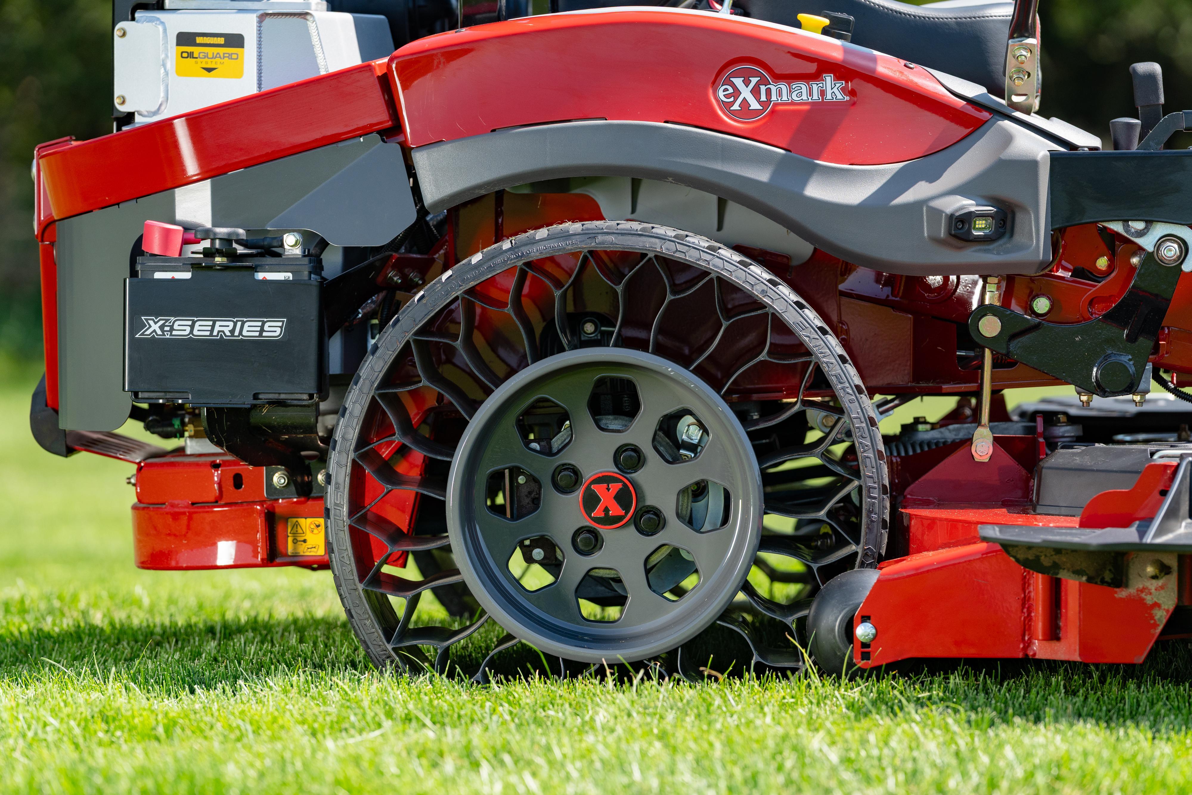 Exmark Tractus Tire 6