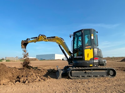 New Holland's 5-metric-ton E50D runs on a 58.7-horsepower FPT diesel engine and has a dig depth of 11 feet 9 inches in the optional long-arm configuration.