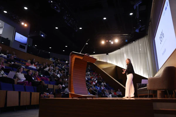 Kamber Parker Bowden speaks to a crowd about the advantages of embracing a multi-generational work environment.