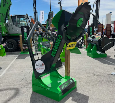 Loftness Kwik Fall tree saw