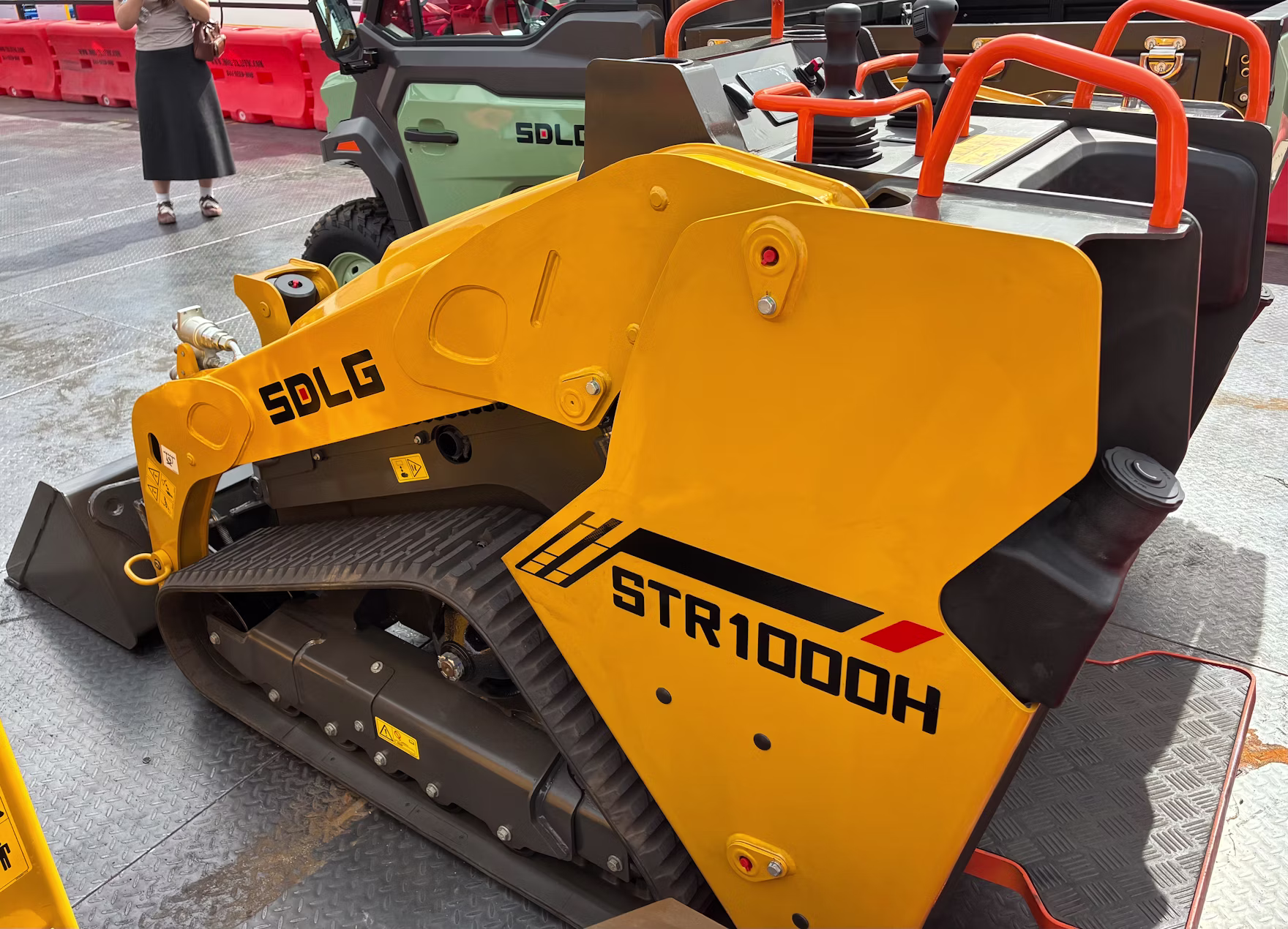 SDLG's first mini track loader, the STR1000H, debuted at ConExpo 2026.